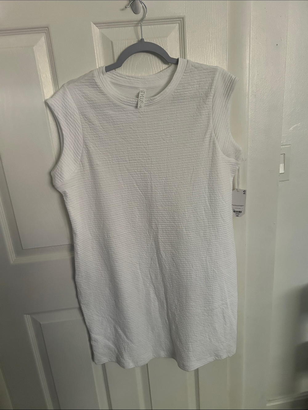 STYLUS White Textured Crewneck Top